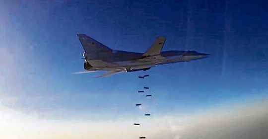 caza-bombardero