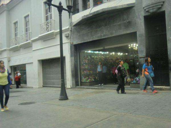 Zapatería Quios, ubicada a dos cuadras de la Plaza Bolívar.