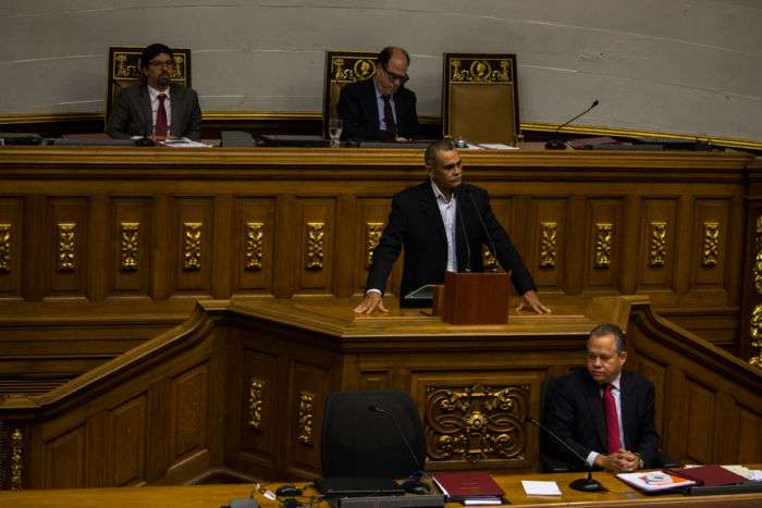 Diputados chavistas rompen con Maduro y crean nuevo grupo en el Parlamento Diputados chavistas rompen con Maduro y crean nuevo grupo en el Parlamento