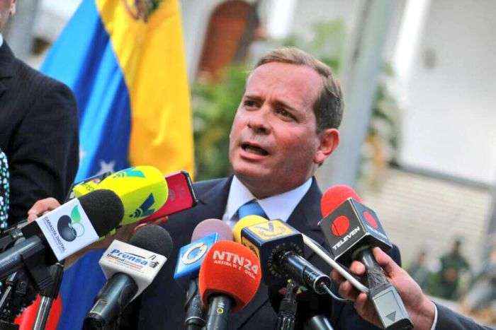 Capriles a Ramos Allup: No vengas a lavarte las manos