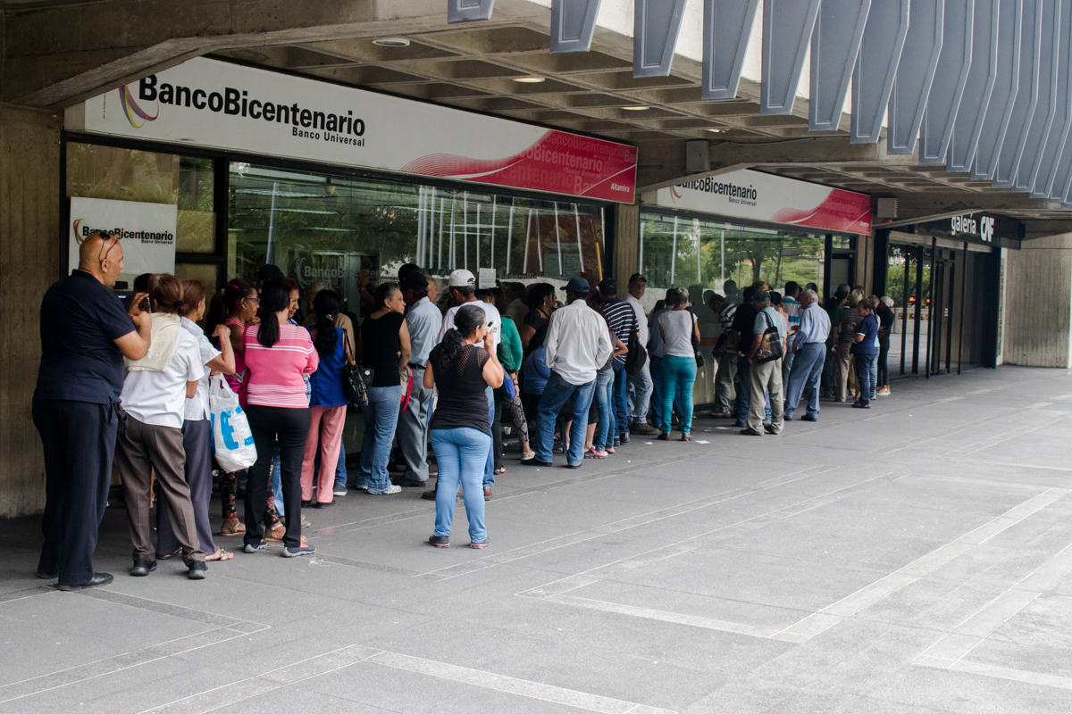 pensionados bancos colas