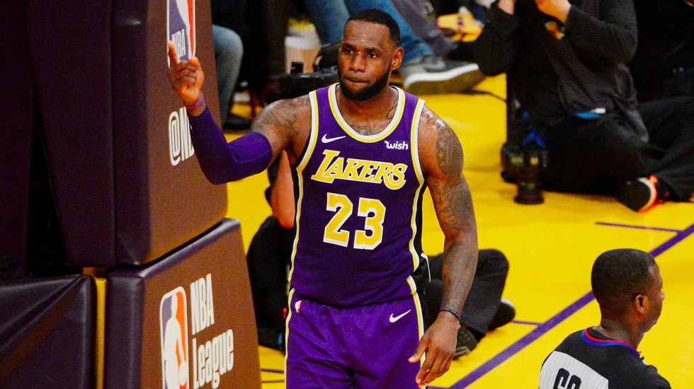 lebron james baloncesto