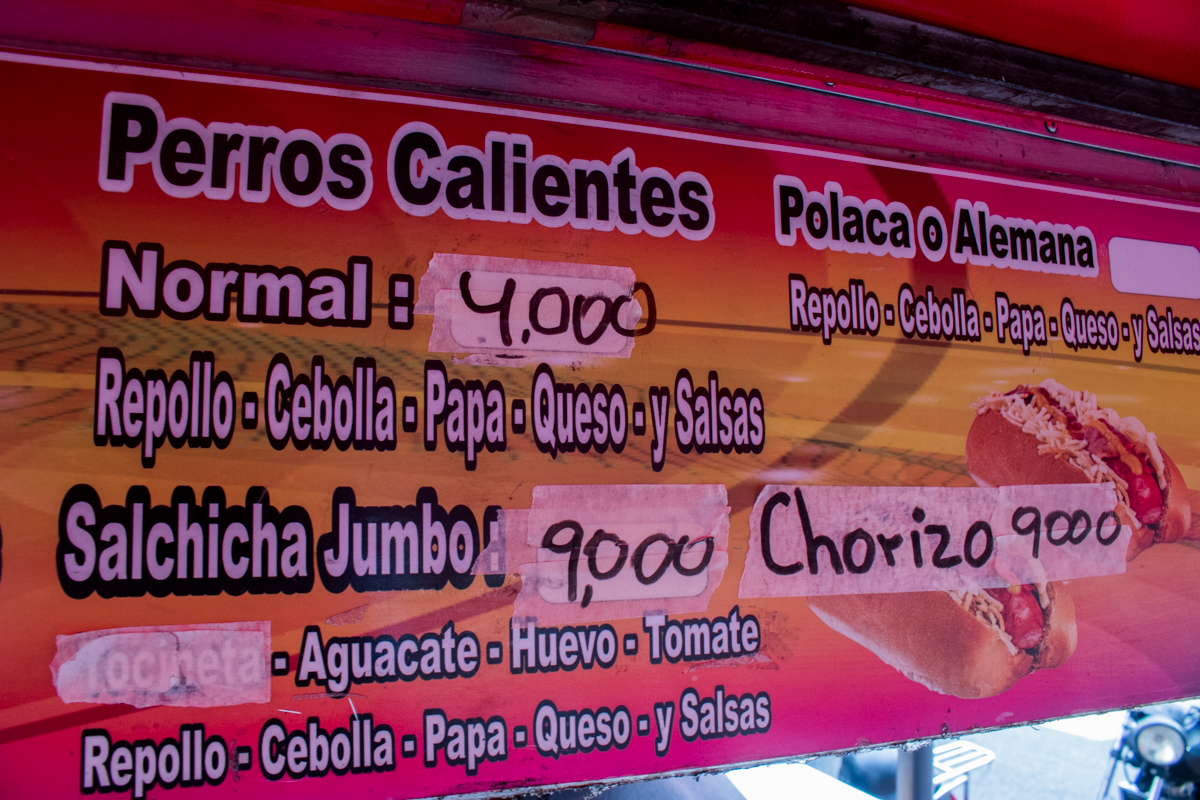 precio calle perro caliente 17 de abril