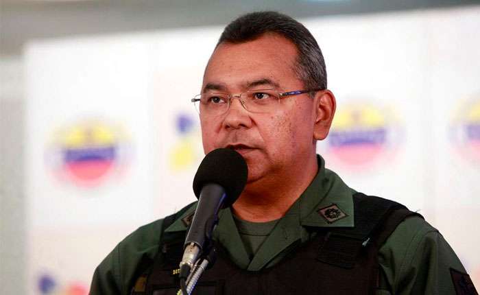 Reverol afirma que se restableció el servicio eléctrico en todo el país