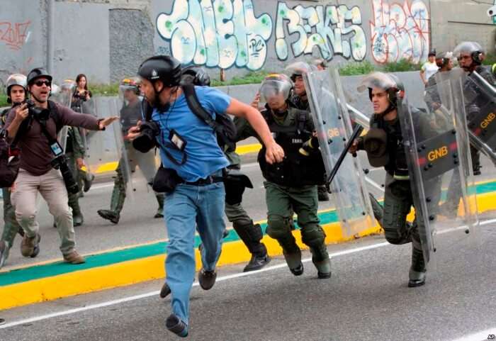 Entre agresiones y mayor exigencia informativa llega el Día del ...