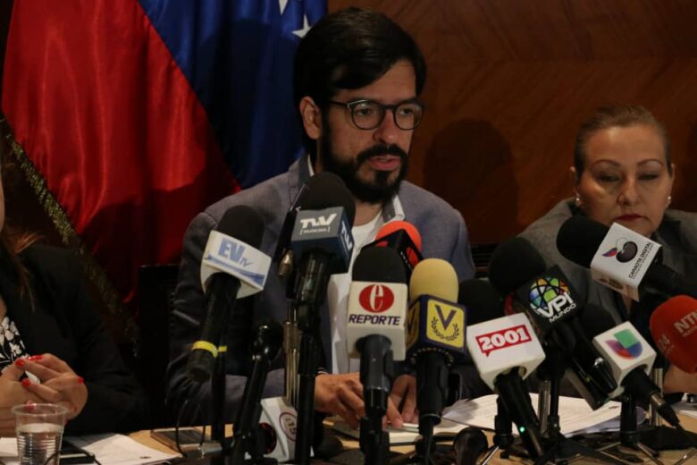 denuncia que el Gobierno amedrenta y persigue a las ONG