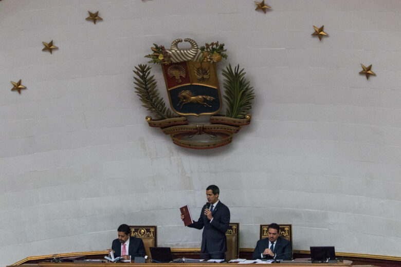 política - transición