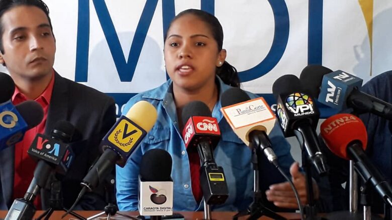 La diputada Arkiely Perfecto confirmó que recibió 50 mil euros