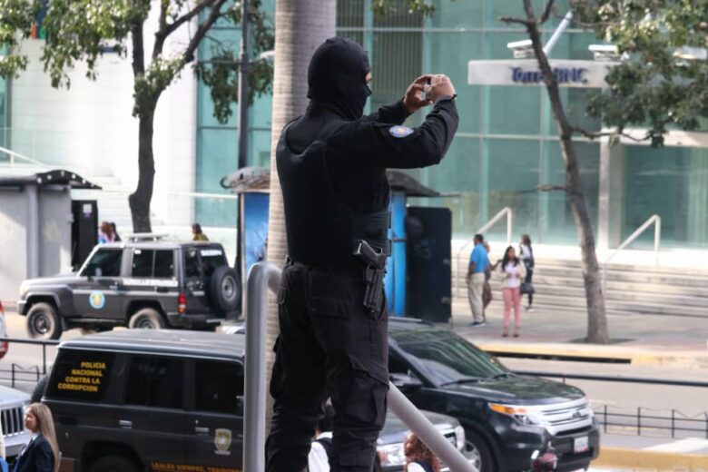 En la torre Zurich funcionan oficinas de la Presidencia encargada