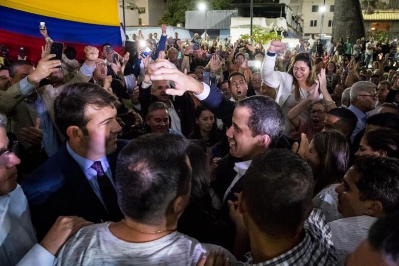 Conductores y colaboradores de la AN están detenidos
