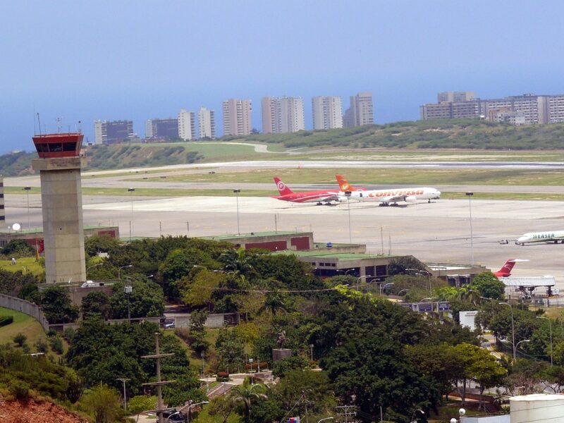 Alerta máxima de EEUU sobre el espacio aéreo venezolano: declaran “situación potencialmente peligrosa”