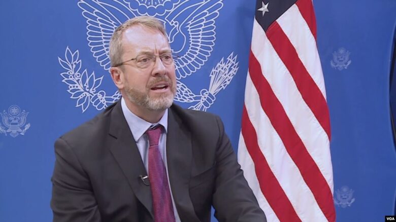 embajador de EEUU pide el fin de los crímenes de odio en Venezuela