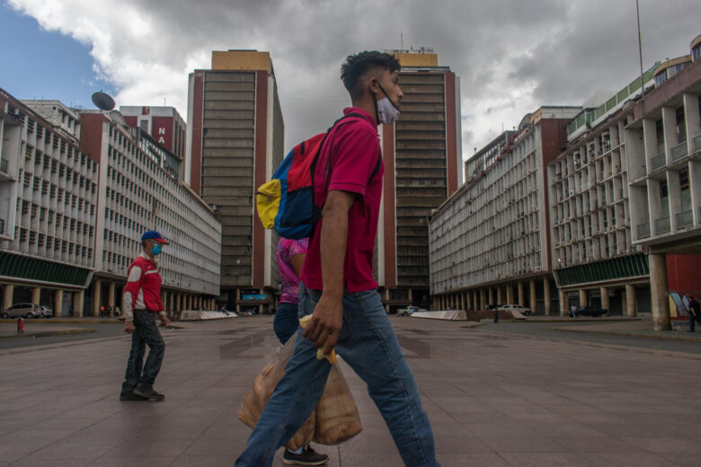 Claves que explican por qué en Venezuela no ha ocurrido una transición política #ConLaLuz