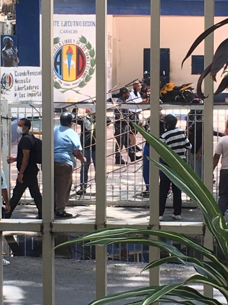 Ramos Allup denuncia “asalto” de sedes del partido Acción Democrática en Caracas