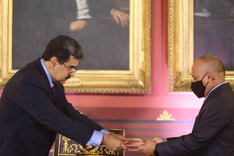 ¿Qué busca la «Ley Antibloqueo» presentada por Nicolás Maduro a la Constituyente?