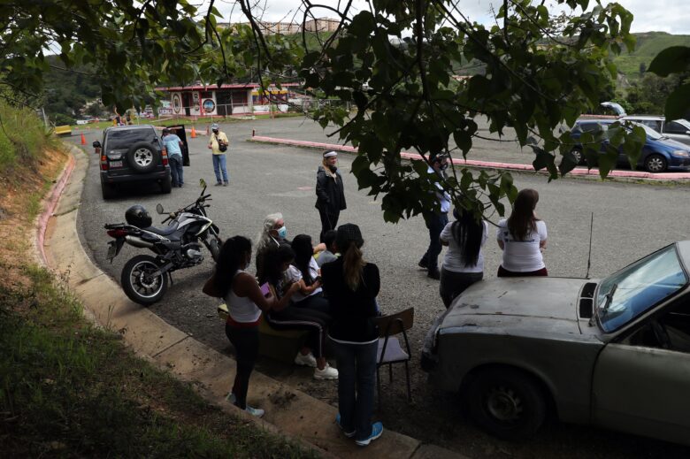 305 son hombres y 24 mujeres están presos por motivos políticos