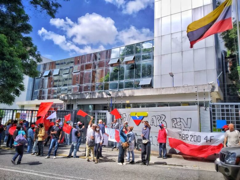 PCV y aliados protestan en VTV para rechazar censura contra candidatos al Parlamento