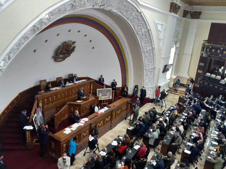 AN del 6Dic aprueba reforma del Reglamento Interior y de Debates y crea Comisión para las Comunas