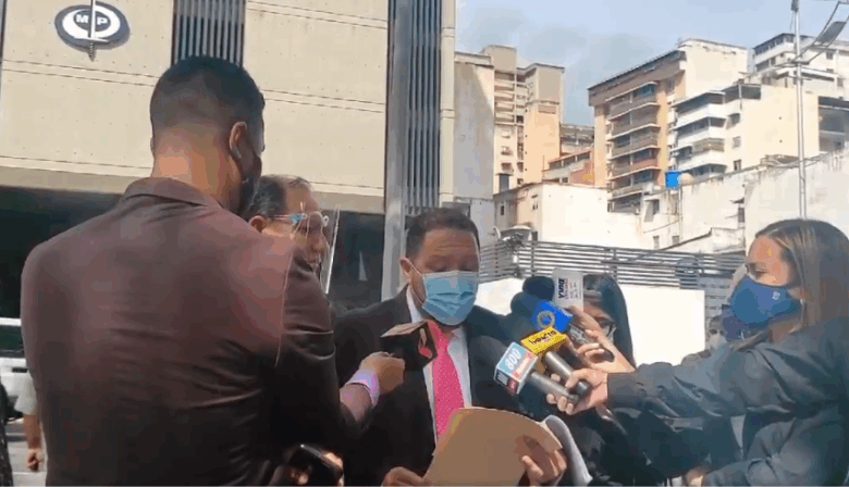 AN del 6Dic pide medida de prohibición de salida del país contra Guaidó y más de 20 opositores