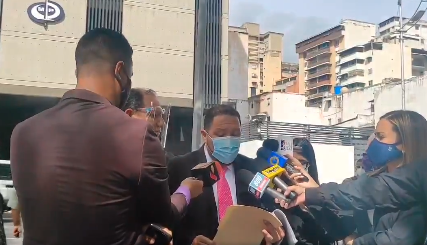 AN del 6Dic pide medida de prohibición de salida del país contra Guaidó y más de 20 opositores
