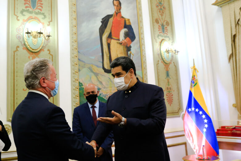 Gobierno de Maduro y la ONU firman acuerdo para alimentar a niños de edad preescolar