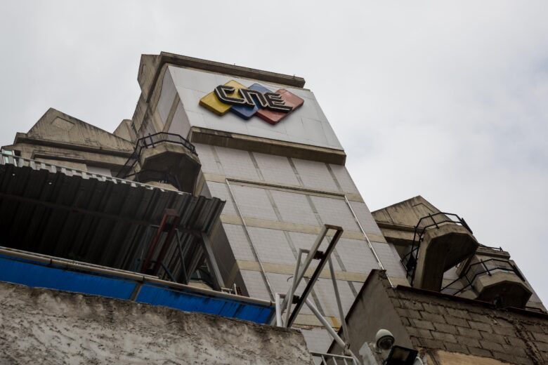 Megaelecciones serán el 21 de noviembre, anuncia el CNE