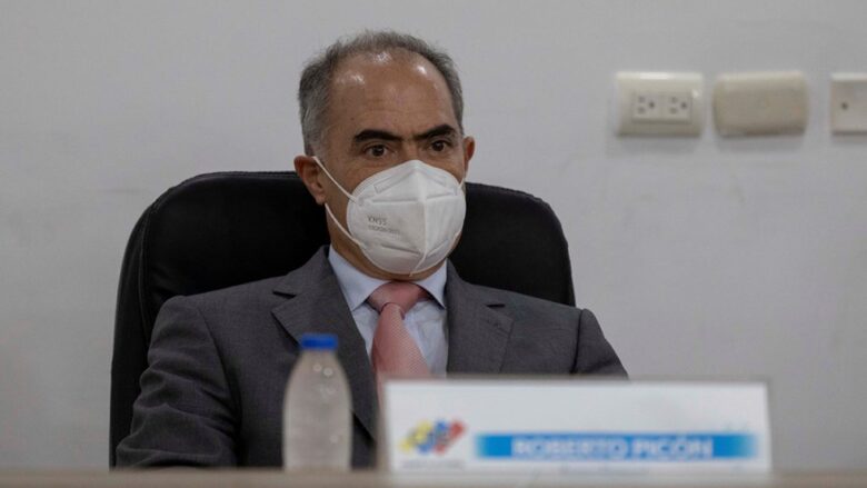 Rector Picón rechaza inhabilitaciones contra candidatos a megaelecciones