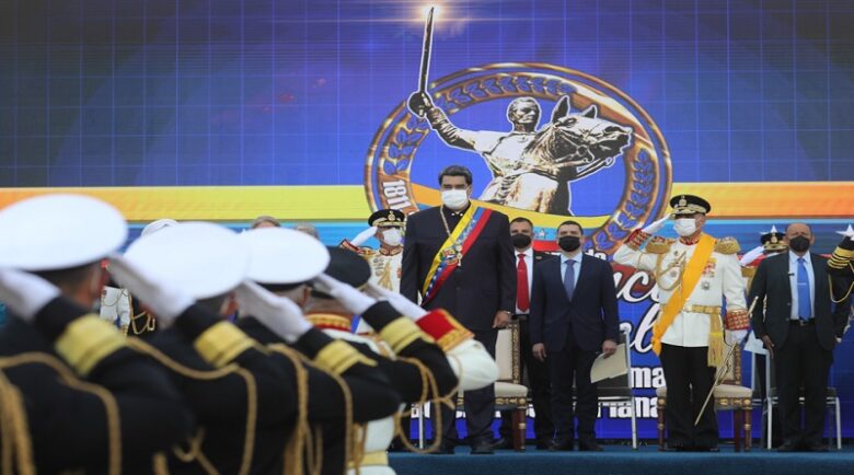 Desfile de 5 de julio se caracterizó por ascensos “masivos”