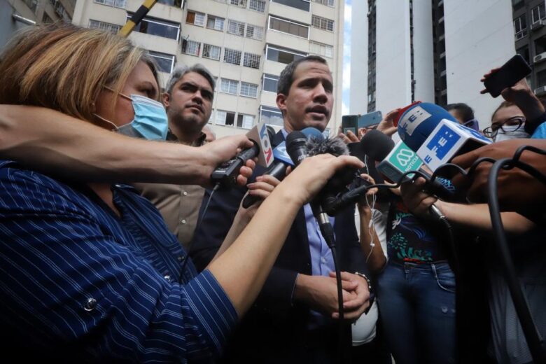 Guaidó afirma que "no hay condiciones" para participar en comicios de noviembre