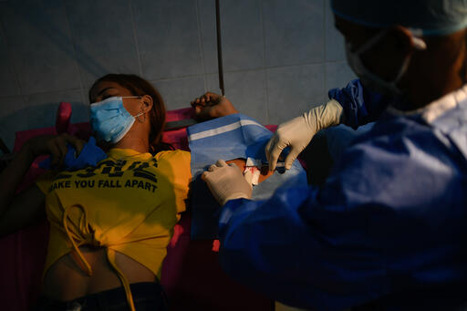 Bárbara se puso un implante anticonceptivo en el Hospital de Yaguaraparo | Foto: Matias Delacroix