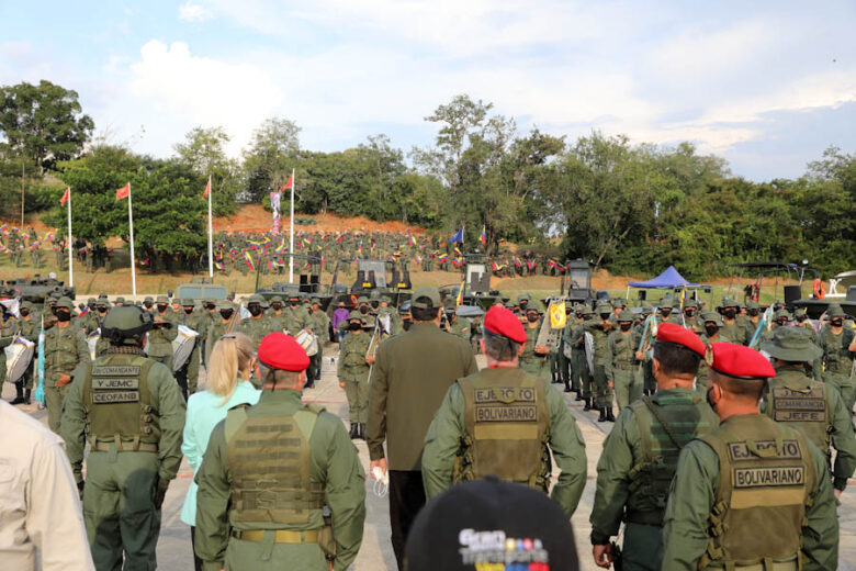 Maduro activa ejercicios militares Escudo Bolivariano en octubre