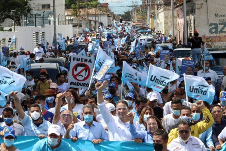 Campaña electoral formal arranca con actos masivos, caravanas y promoción en redes sociales