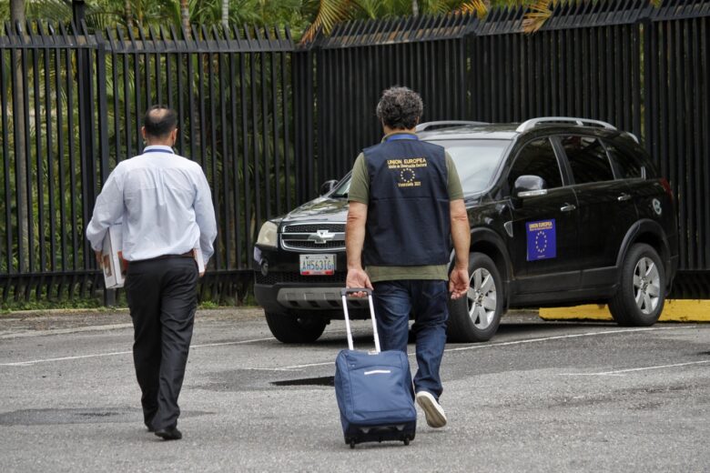Observadores de largo plazo de UE regresan a Caracas tras un mes en regiones