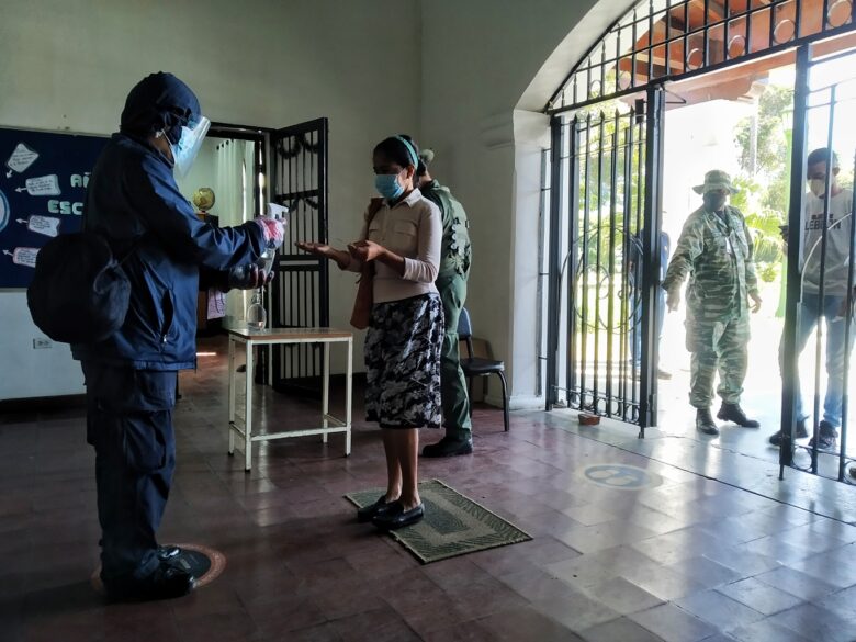 Psuv perdió hasta 17 mil votos en municipios más pobres