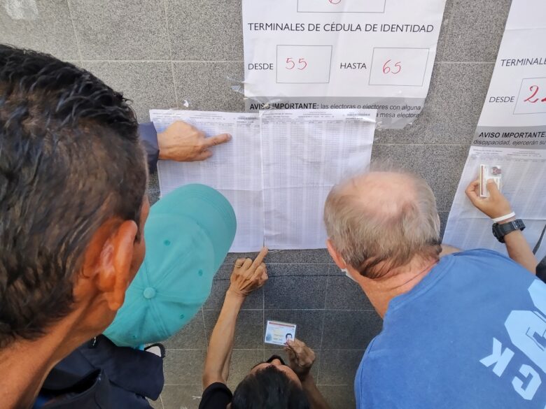 Rectora Griselda Colina lamenta escasa participación de miembros de mesa durante los comicios