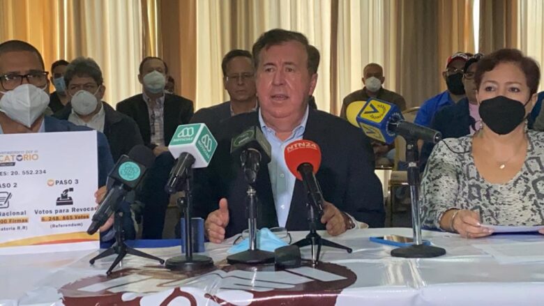 «Nuesta intención no es crear falsas expectarivas sobre el revocatorio», afirma Mover