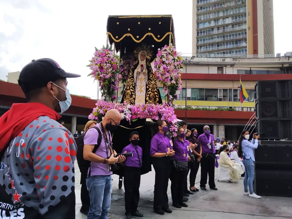 Devotos del Nazareno de San Pablo participan en procesión tras dos años de pandemia