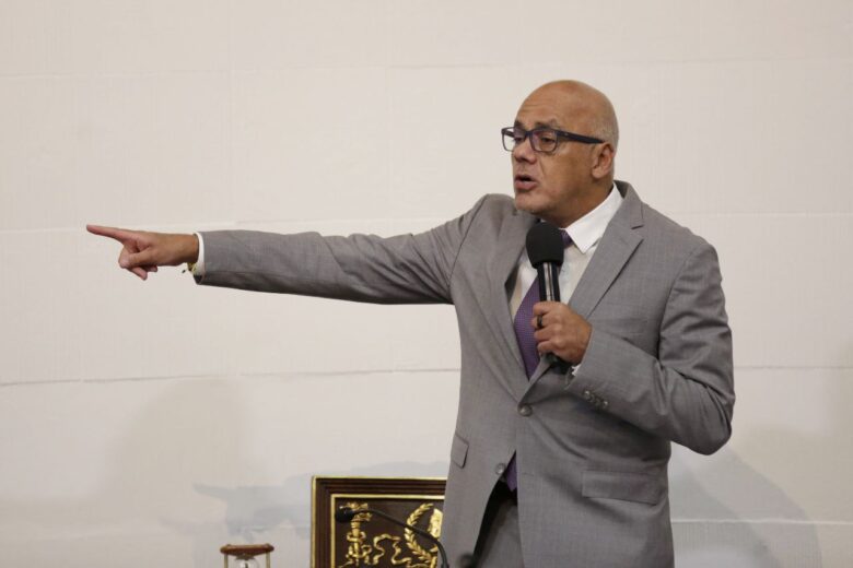 AN se instala y ratifica a Jorge Rodríguez en la presidencia: prometen rescate de Maduro y piden relaciones internacionales de respeto