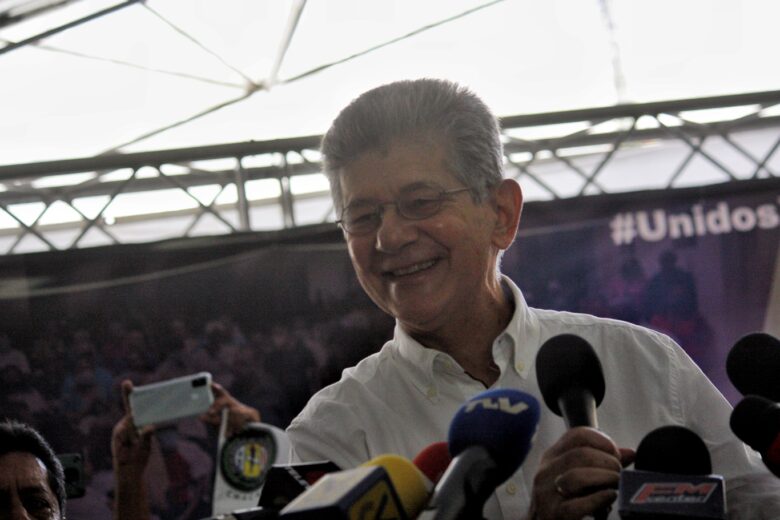 Ramos Allup: «Al gobierno le interesa que la oposición haga sus primarias»