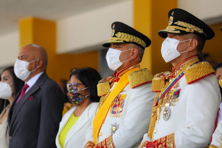 Las razones por las que Vladimir Padrino López sigue siendo ministro de Defensa, según Ricardo Sucre