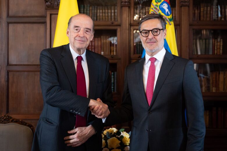 Gobierno colombiano recibe credenciales de Félix Plasencia como embajador de Venezuela