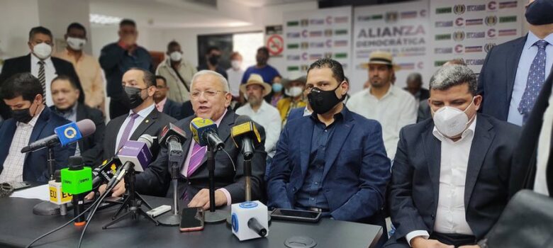 Aspiraciones presidenciales dividen a la Alianza Democrática