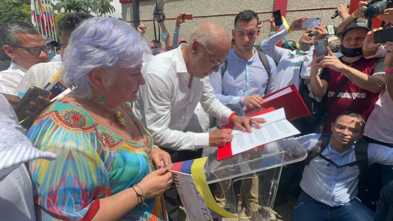 Parlamentos de Colombia y Venezuela instalan comisiones para reactivación de frontera