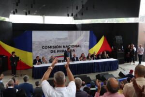 Sociedad civil asume rol estelar en nueva estrategia opositora