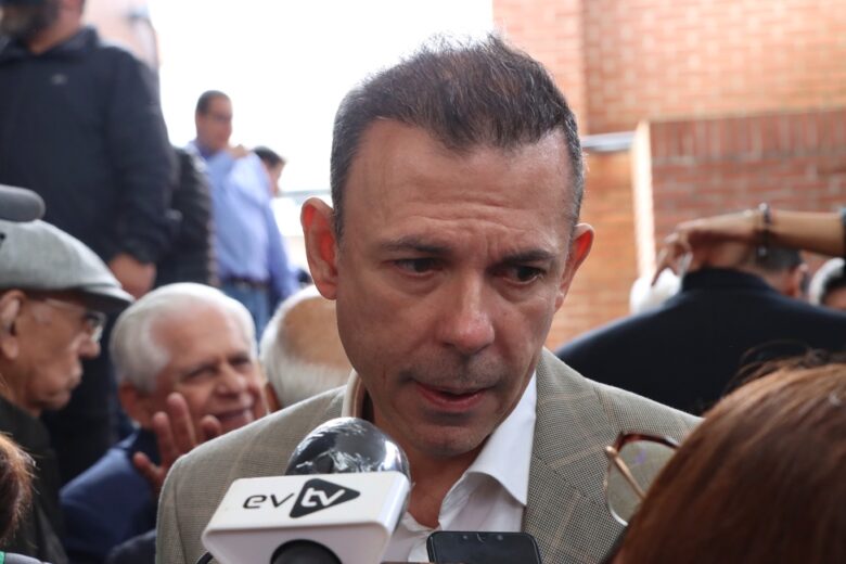 Roberto Enríquez de Copei se medirá en las primarias de la oposición