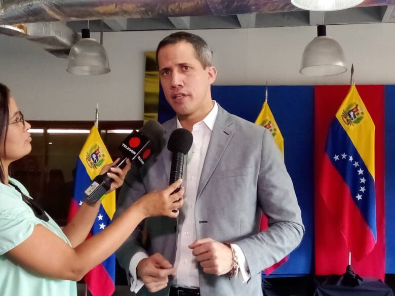 Guaidó asegura que convocará a la instalación de AN de 2015 el #5Ene de 2023
