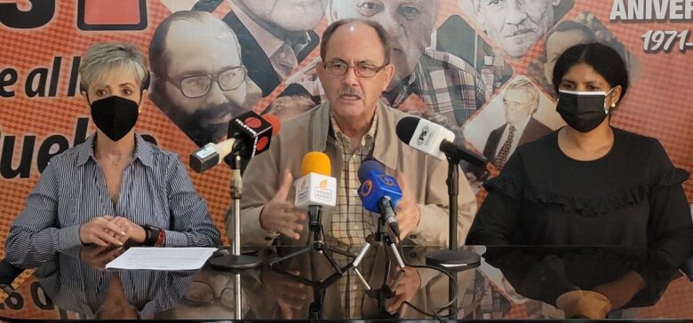 El MAS dice que apoya a Rosales y lo propone como candidato unitario