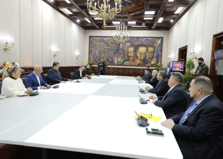 Quiénes integran la Alianza Democrática que se reunió con Maduro en Miraflores