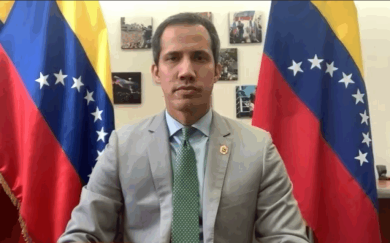 AN de 2015 aprueba su extensión por un año más y elimina gobierno interino