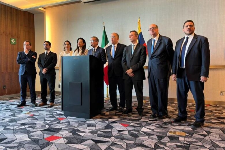 "Lobby antisanciones” exhibe pugna en la oposición, ¿cuáles son las repercusiones?